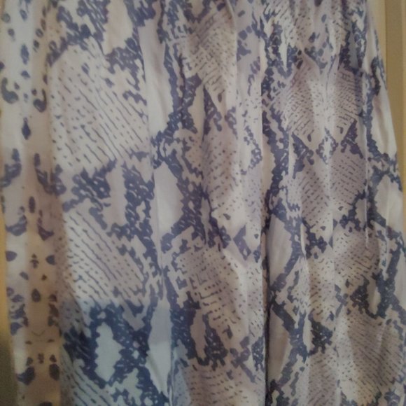 Elan Grey Snakeskin Pattern Sleeveless Wide Leg Jumpsuit Medium - Picture 9 of 12